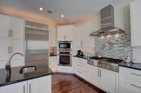 17 Lavenger Lane New Castle NH 03854