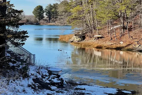 17 Lavenger Lane New Castle NH 03854