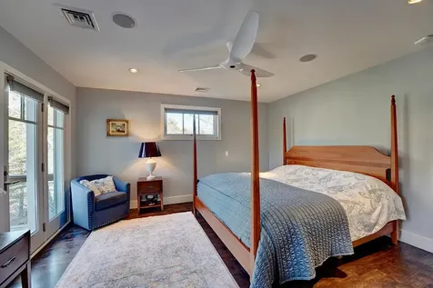 17 Lavenger Lane New Castle NH 03854