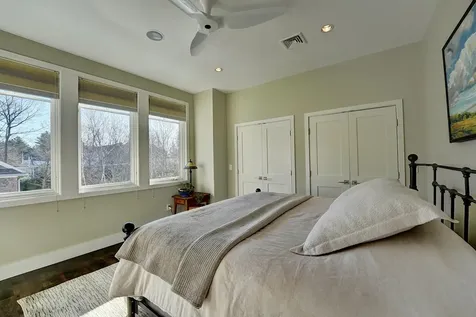 17 Lavenger Lane New Castle NH 03854