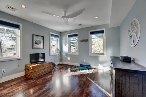 17 Lavenger Lane New Castle NH 03854