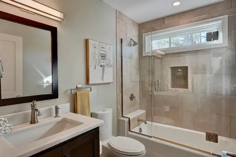 17 Lavenger Lane New Castle NH 03854