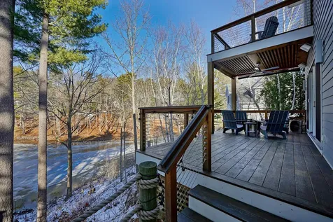 17 Lavenger Lane New Castle NH 03854