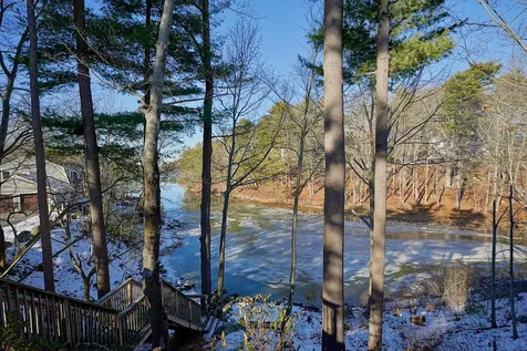 17 Lavenger Lane New Castle NH 03854