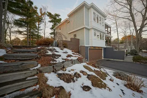 17 Lavenger Lane New Castle NH 03854