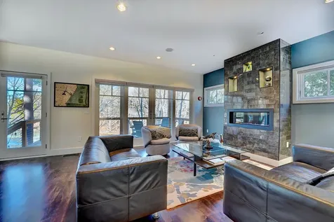 17 Lavenger Lane New Castle NH 03854