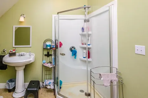 12 Middle Street Lancaster NH 03584