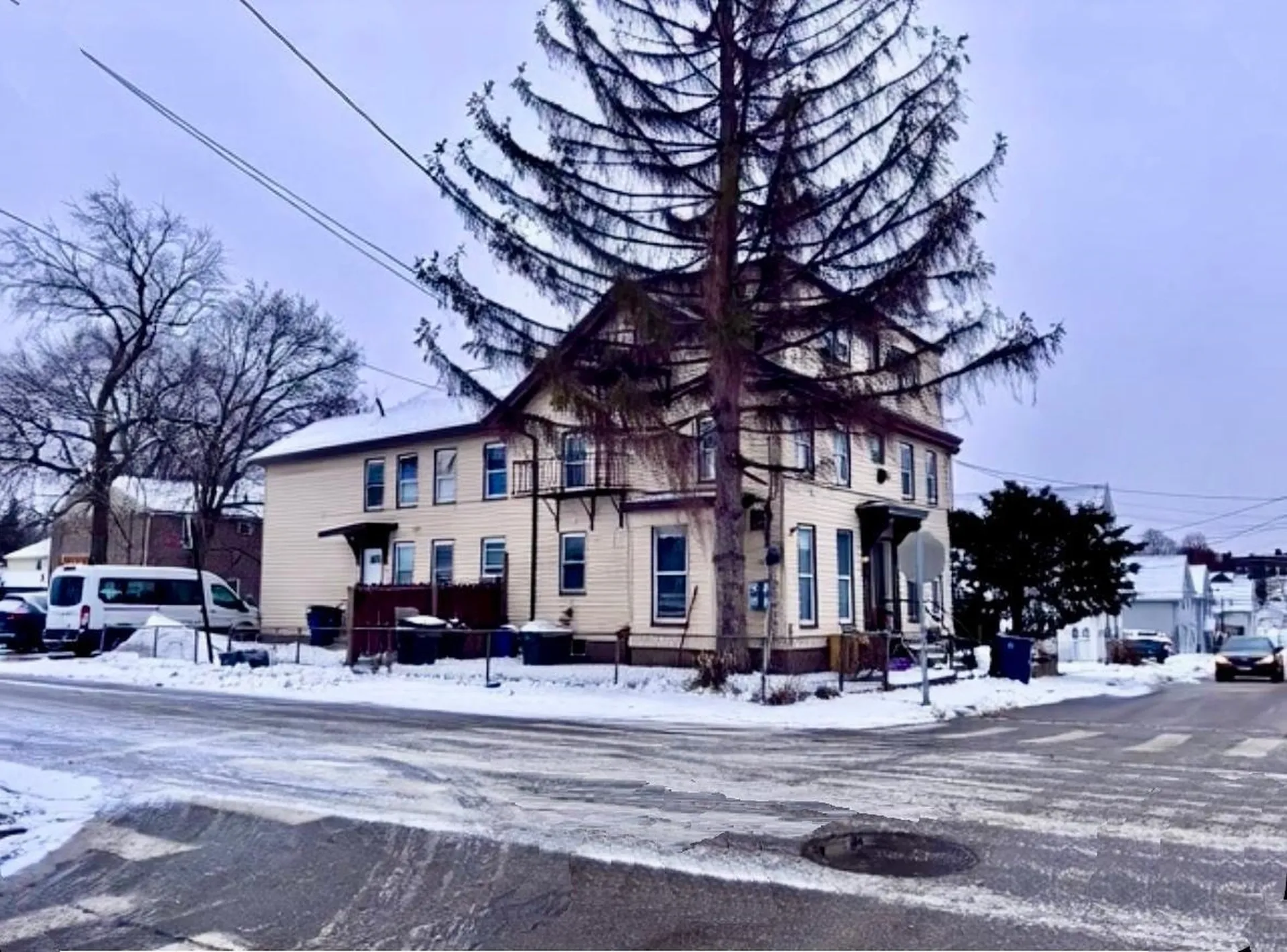 19 Cross Street Nashua NH 03064