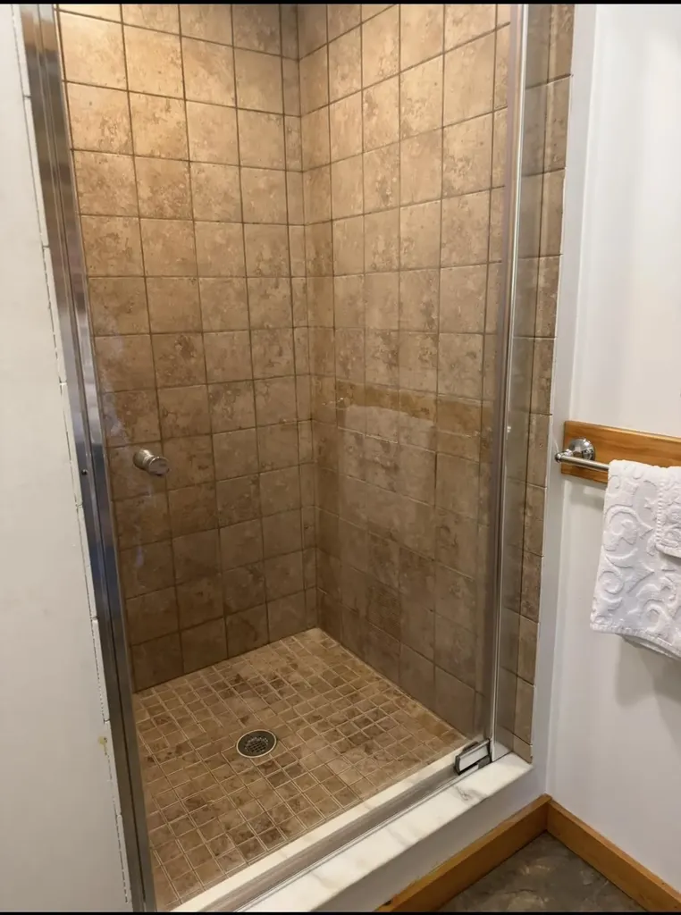 24 West Shore Drive Tinmouth VT 05773