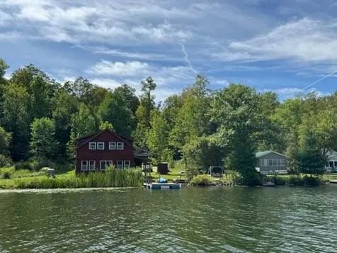 24 West Shore Drive Tinmouth VT 05773