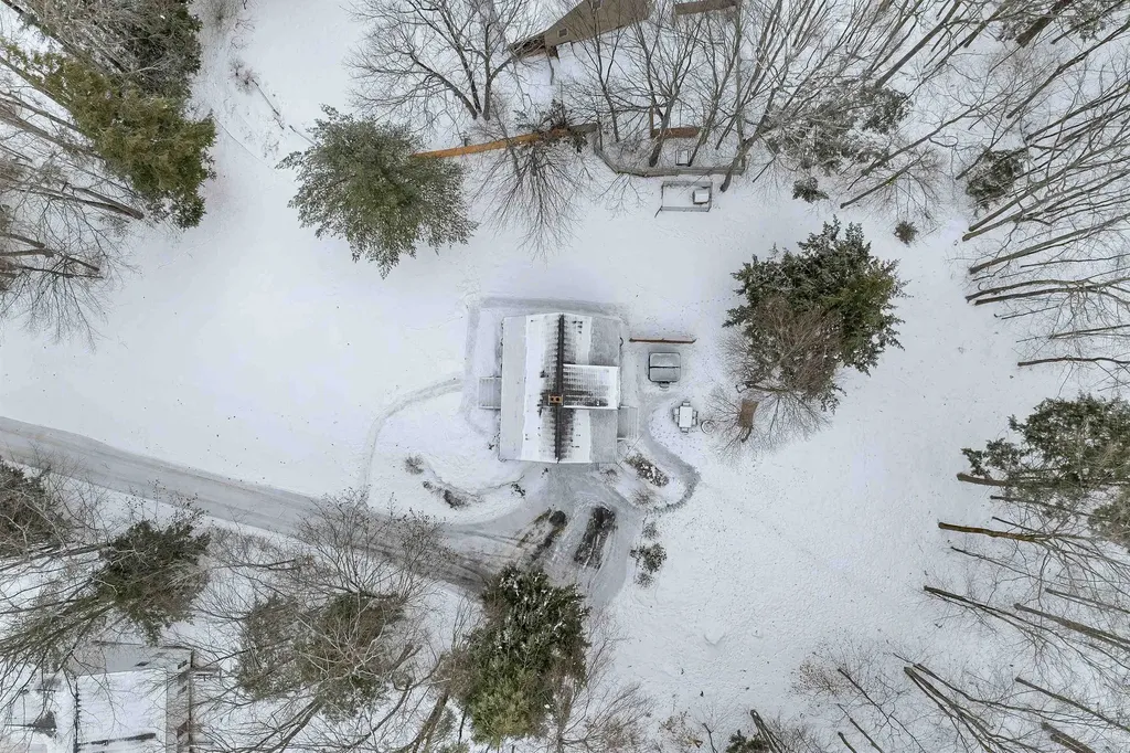 21 Canterbury Crossing Northfield NH 03276