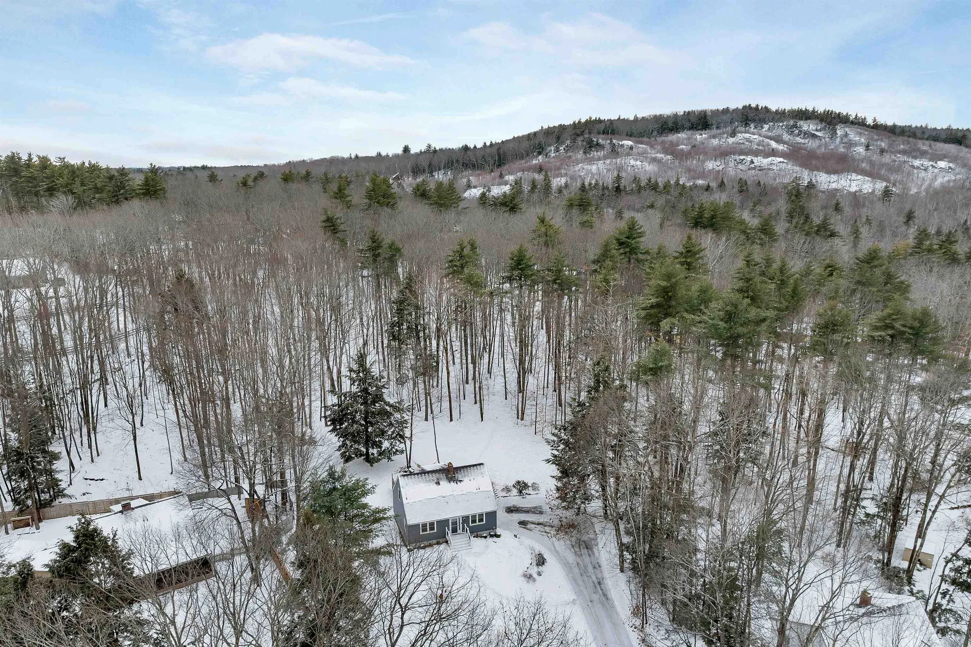 21 Canterbury Crossing Northfield NH 03276