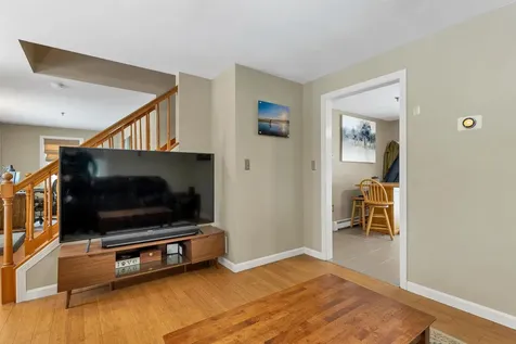 21 Canterbury Crossing Northfield NH 03276