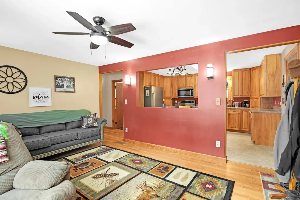 21 Four Rod Road Rochester NH 03867