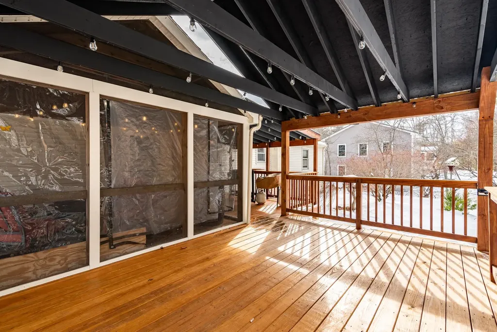 21 Four Rod Road Rochester NH 03867