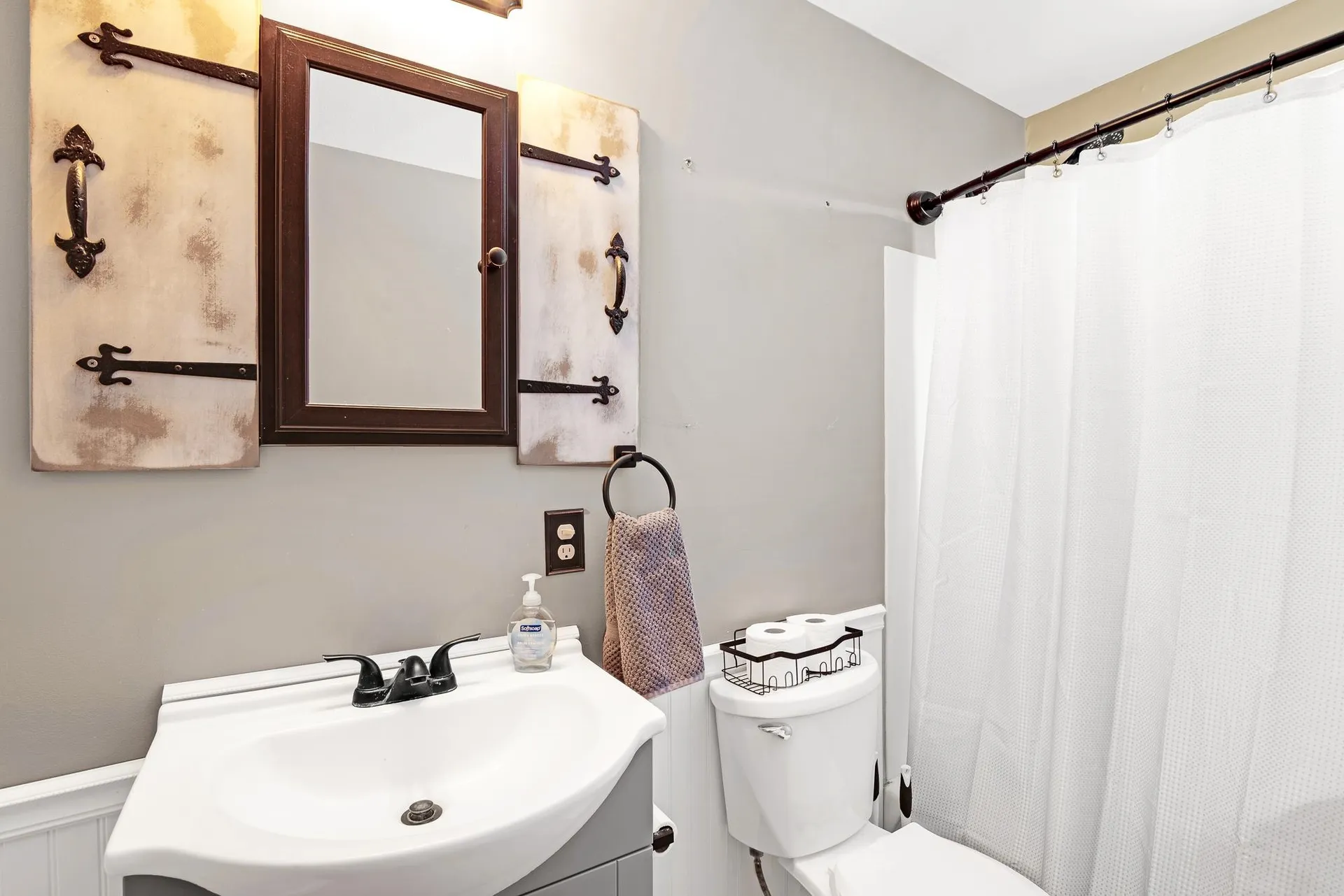 21 Four Rod Road Rochester NH 03867