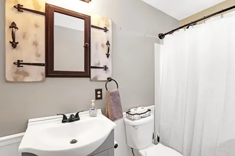 21 Four Rod Road Rochester NH 03867