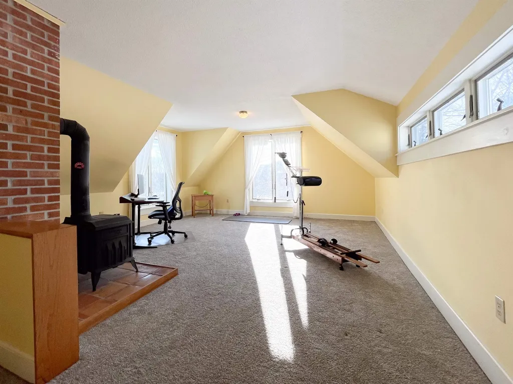 18 Allbee Road Landaff NH 03585