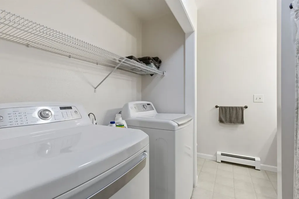 10 Chester Lane Enfield NH 03748