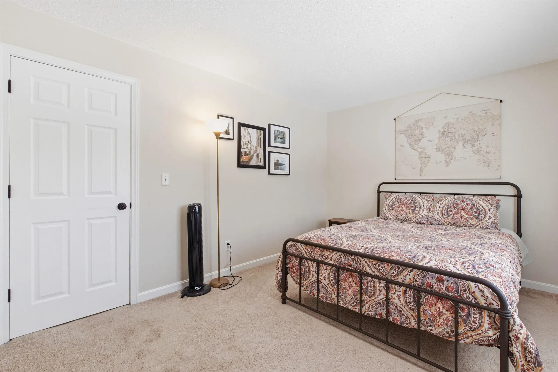 10 Chester Lane Enfield NH 03748