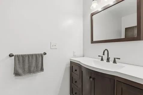 10 Chester Lane Enfield NH 03748