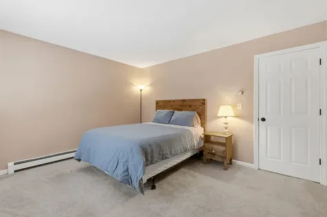 10 Chester Lane Enfield NH 03748