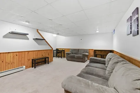 10 Chester Lane Enfield NH 03748