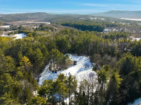 10 Chester Lane Enfield NH 03748