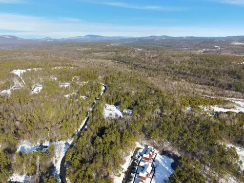 10 Chester Lane Enfield NH 03748