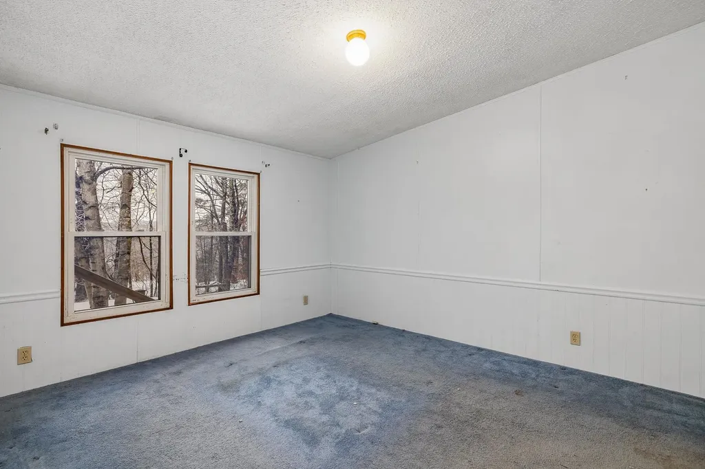 99 Pray Hill Road Wakefield NH 03872