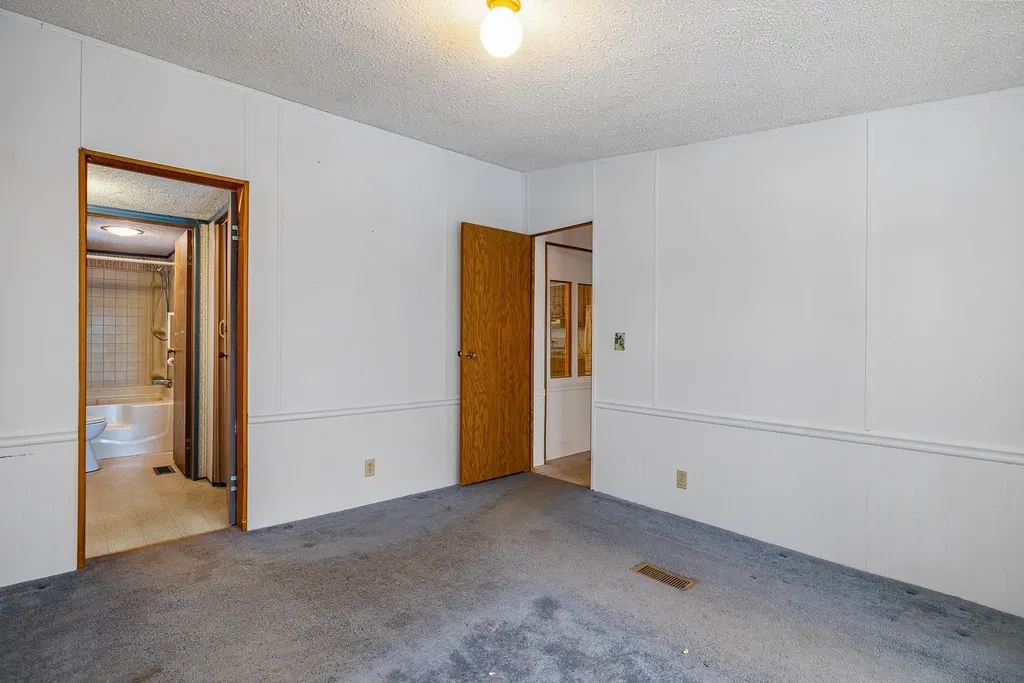 99 Pray Hill Road Wakefield NH 03872