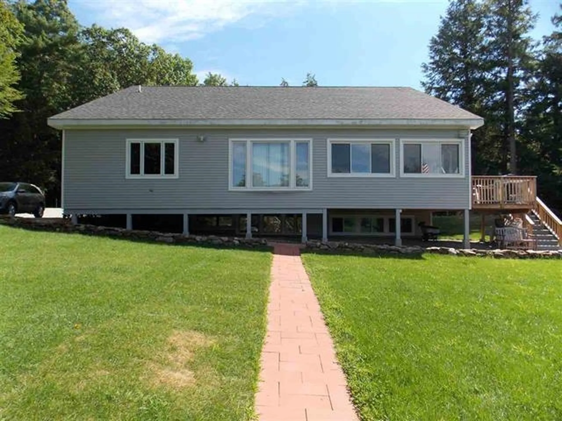 40 Circle Point Road Sanbornton NH 03269