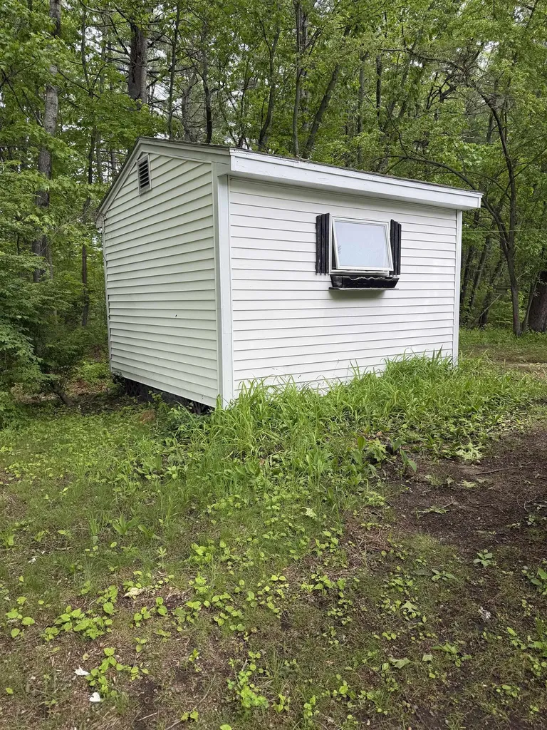22 Fairfield Drive Concord NH 03301