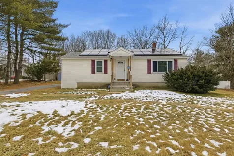 5 Railroad Avenue Rochester NH 03867