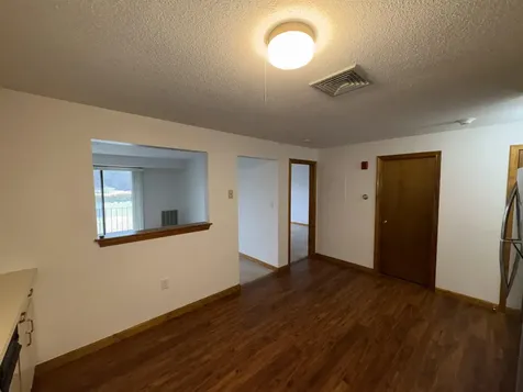 2 Roedean Drive Nashua NH 03063