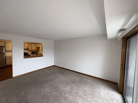 2 Roedean Drive Nashua NH 03063