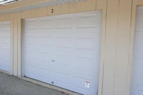 2 Roedean Drive Nashua NH 03063