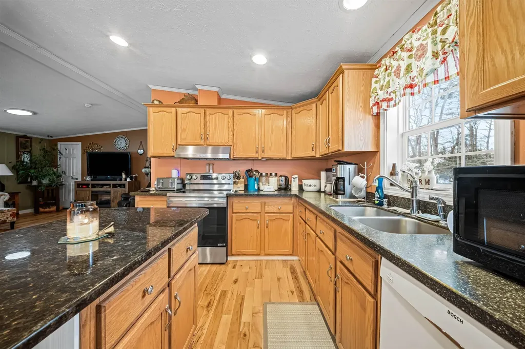234 Emerald Drive Barrington NH 03825