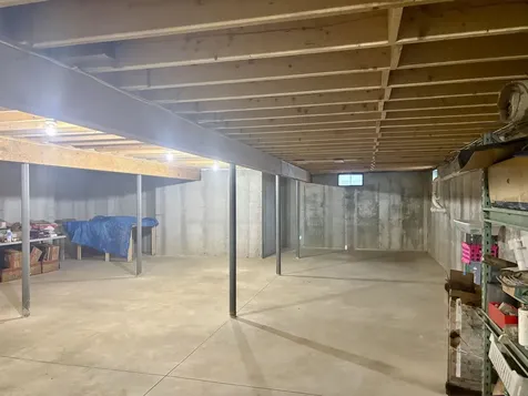 42 East Road Greenfield NH 03047