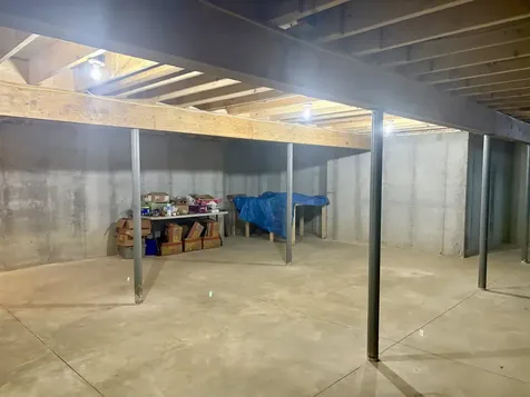 42 East Road Greenfield NH 03047