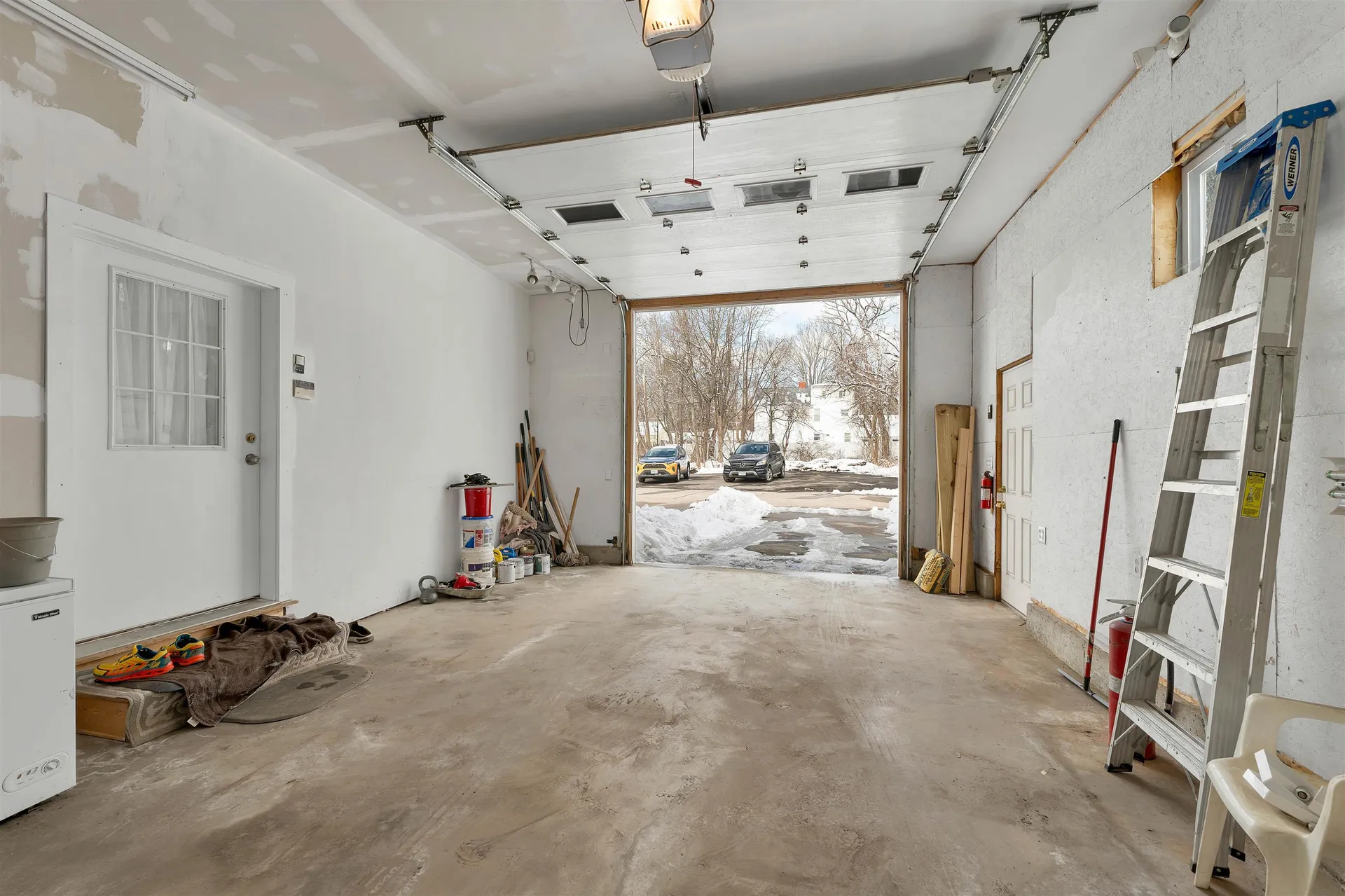 5 Howard Street Pembroke NH 03275