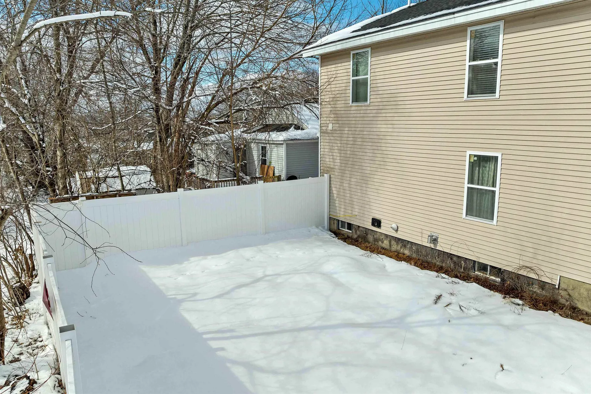5 Howard Street Pembroke NH 03275