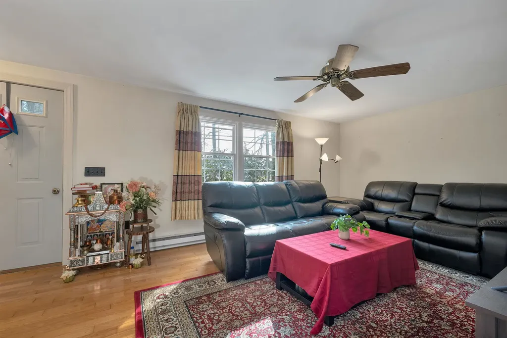 102 Sanborn Road East Kingston NH 03827
