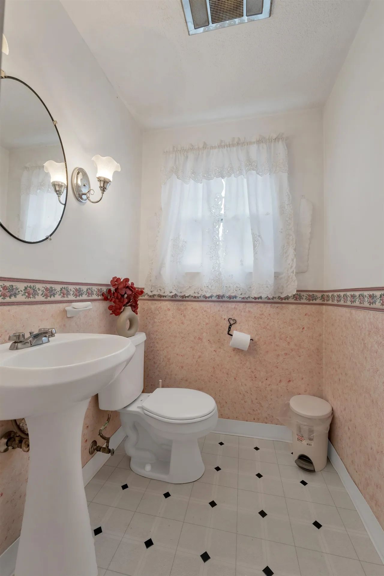 102 Sanborn Road East Kingston NH 03827