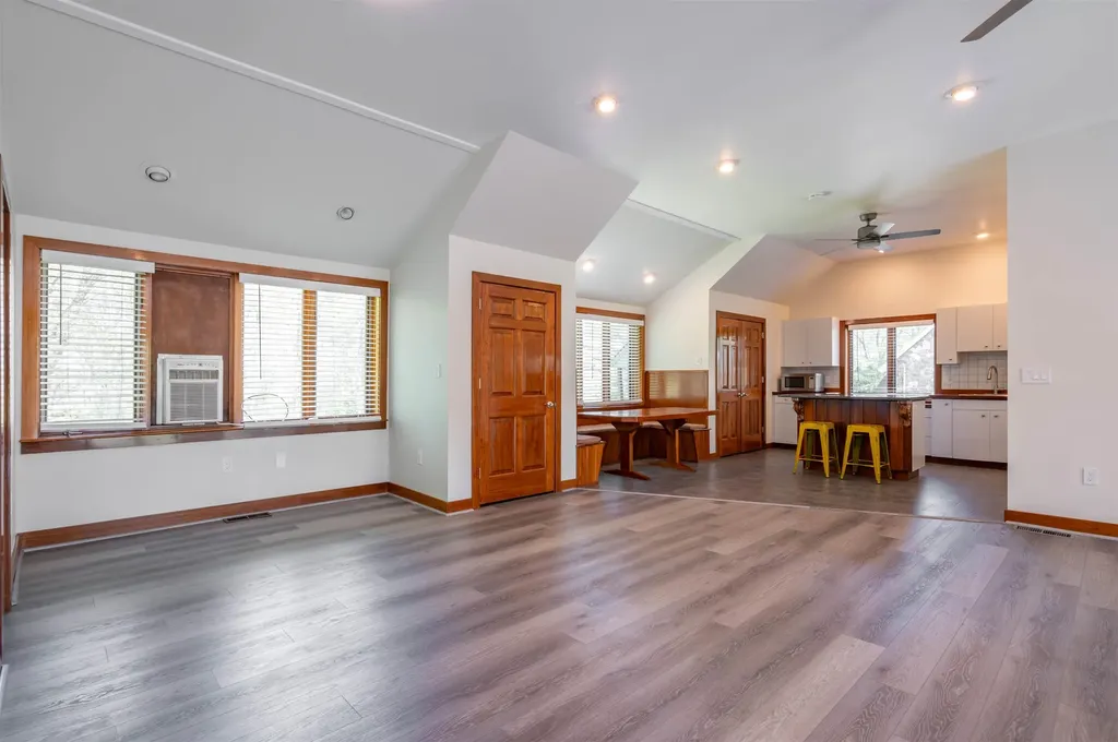 51 Depot Road Hampton Falls NH 03644