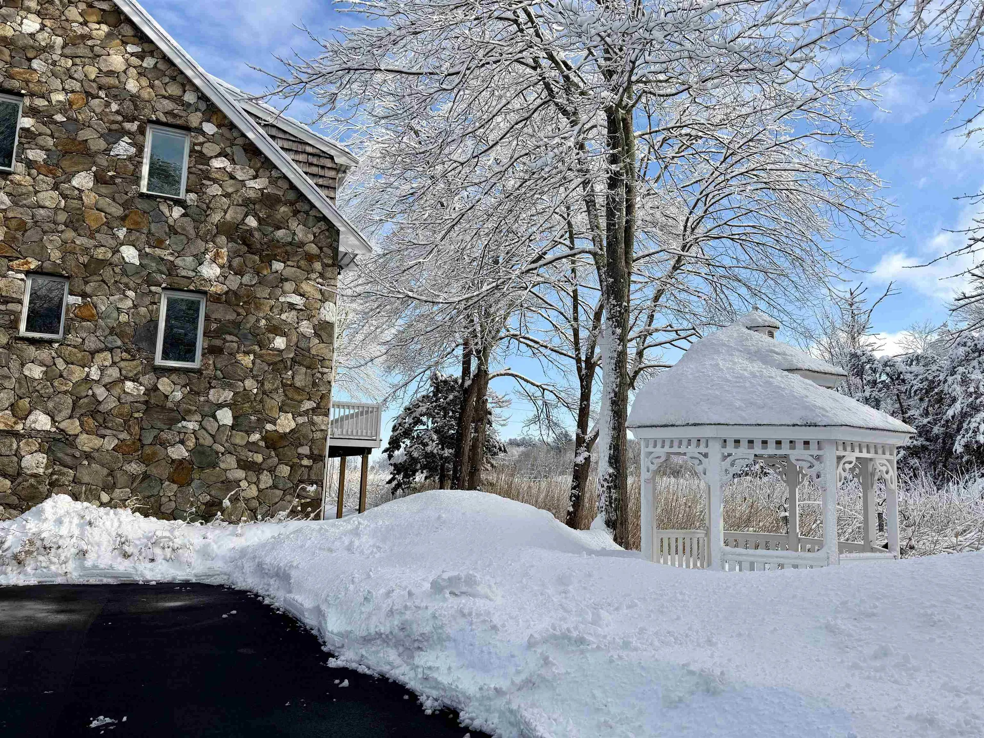 51 Depot Road Hampton Falls NH 03644