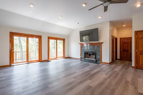 51 Depot Road Hampton Falls NH 03644
