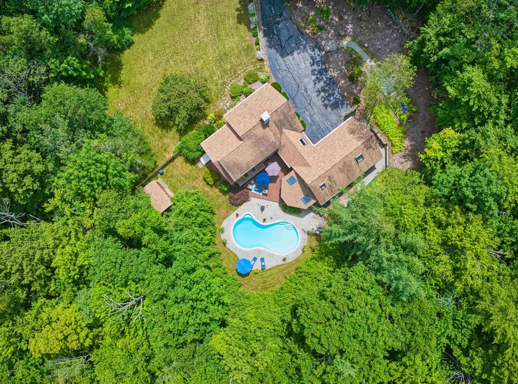 99 Newell Road Newbury NH 03255