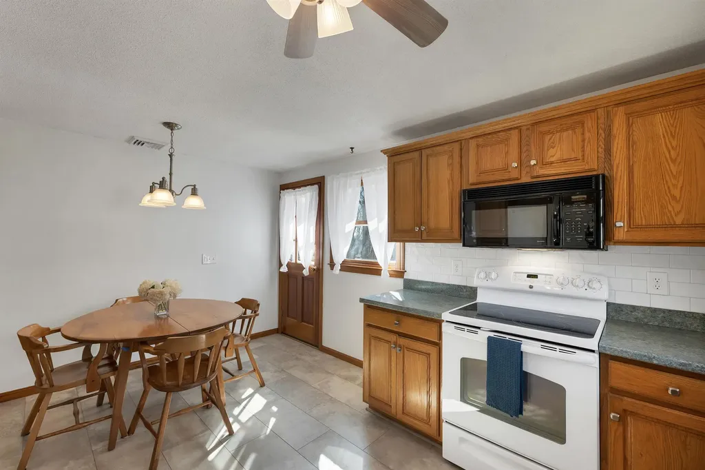 51 Bedard Avenue Derry NH 03038