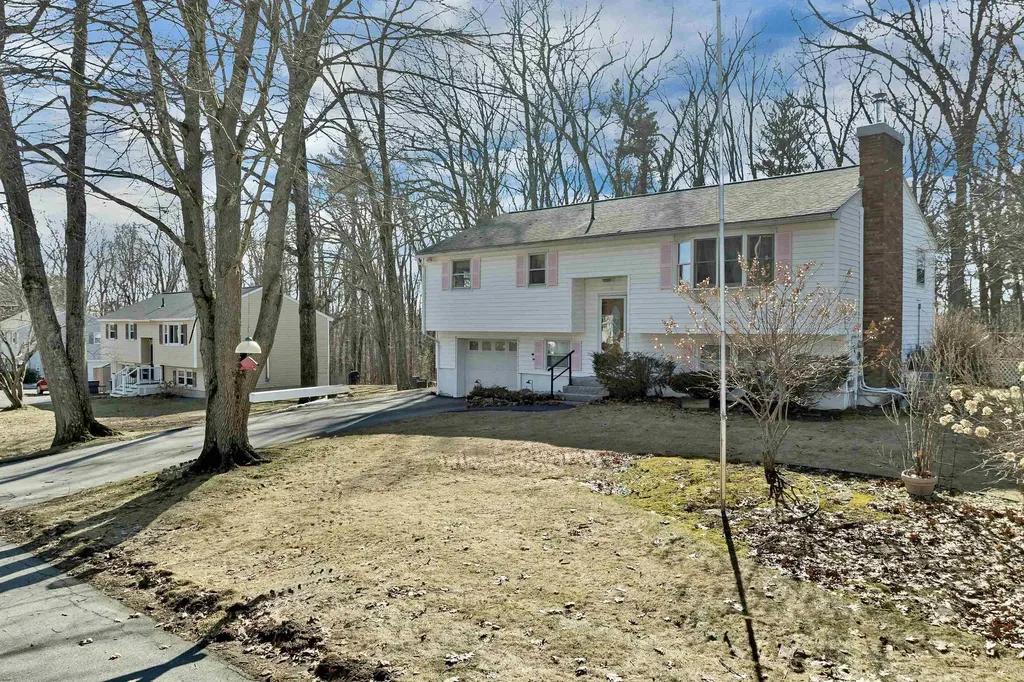 51 Bedard Avenue Derry NH 03038